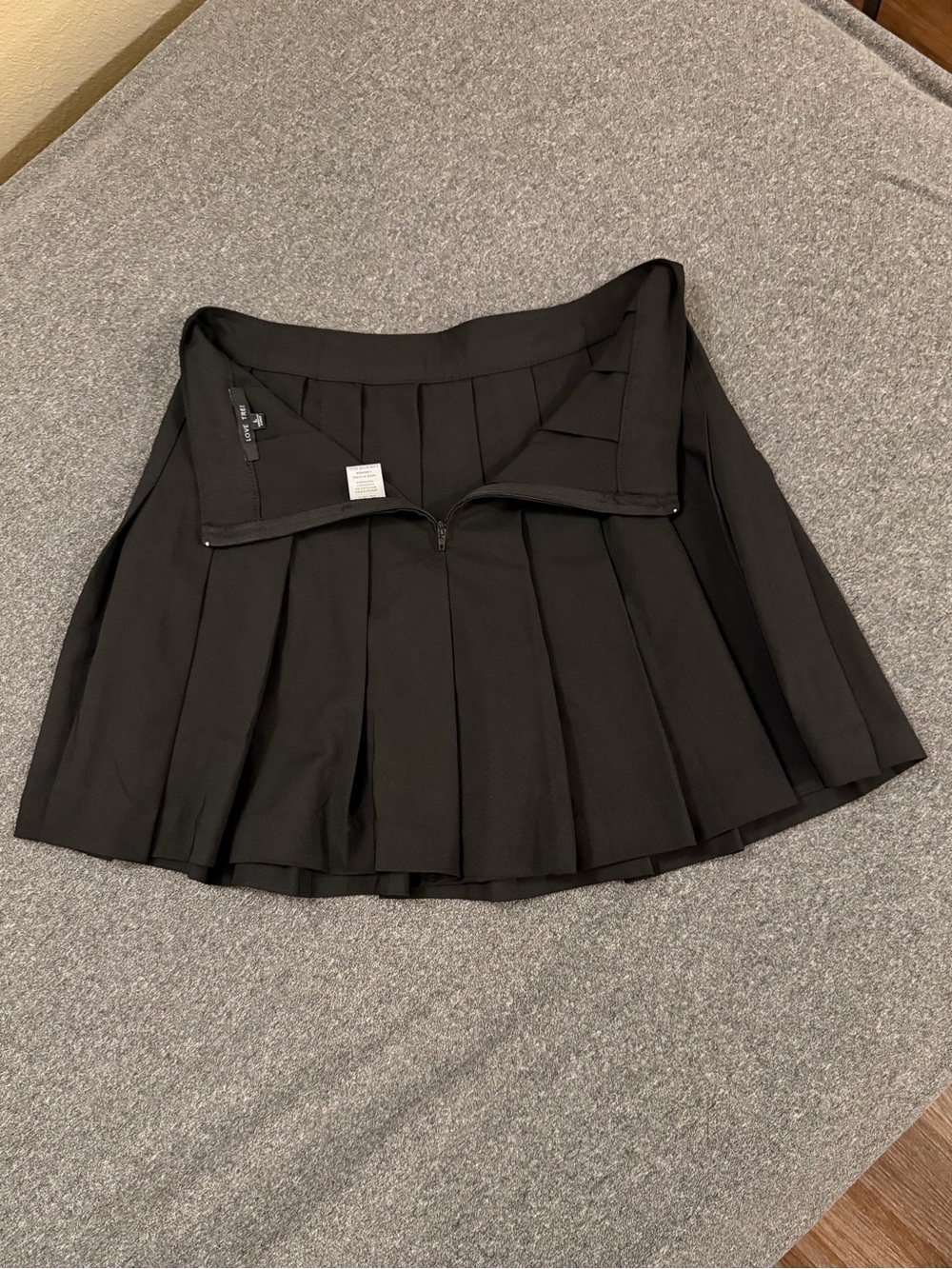 Love Tree Black Pleated Mini Skirt - Picture 5 of 5